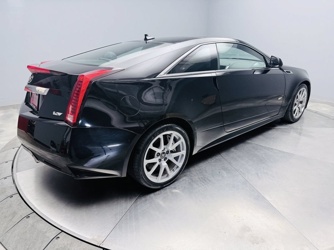Used 2014 Cadillac CTS V w/ Sport Blue Interior Package RWD image 5