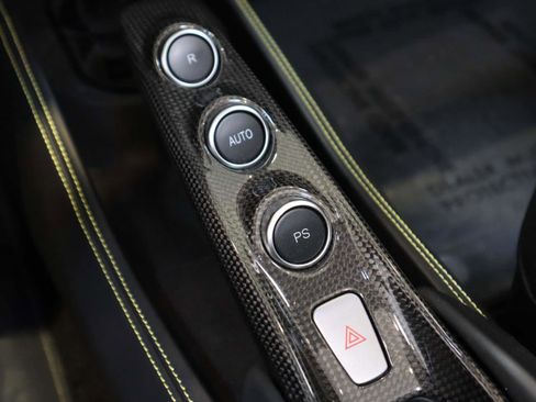 Used 2021 Ferrari F8 Tributo image 34