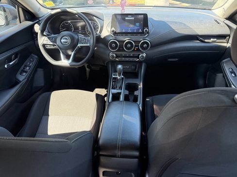 Used 2025 Nissan Sentra SV FWD image 27