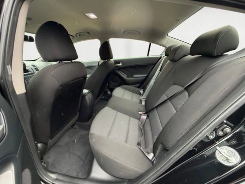 Used 2017 Kia Forte LX image 13