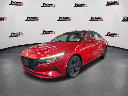 Used 2021 Hyundai Elantra SEL image 1