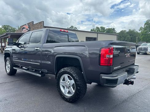 Used 2015 GMC Sierra 2500 SLT w/ Duramax Plus Package AWD/4WD image 6