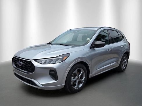 Used 2023 Ford Escape ST-Line w/ Tech Pack #1 FWD image 2