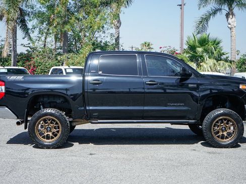 Used 2020 Toyota Tundra SR5 w/ SR5 Upgrade Package AWD/4WD image 10