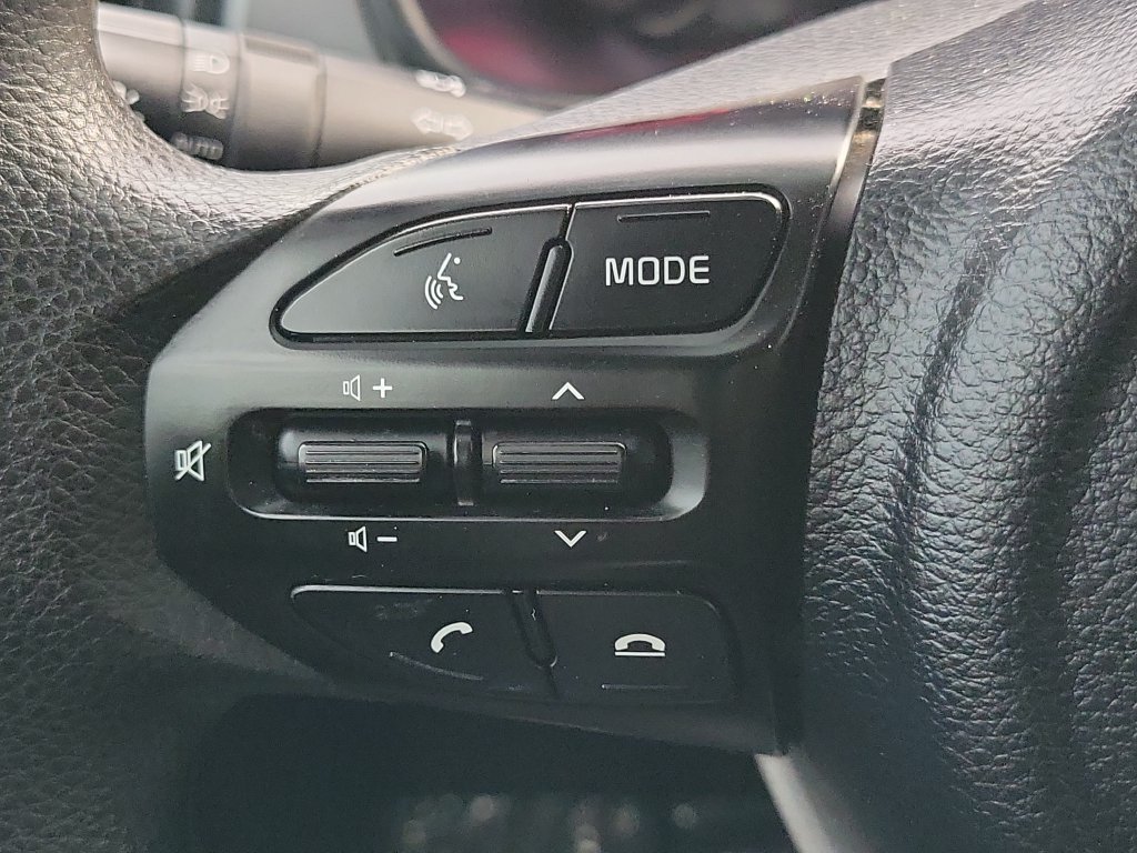 Used 2023 Kia Rio LX FWD image 28