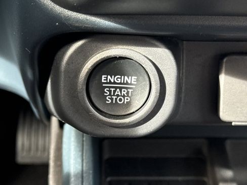 Used 2025 Ford Maverick Lariat image 23