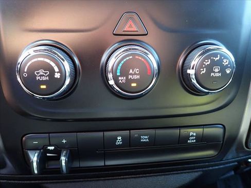 Used 2021 RAM 1500 Warlock w/ Warlock Decor Package AWD/4WD image 17