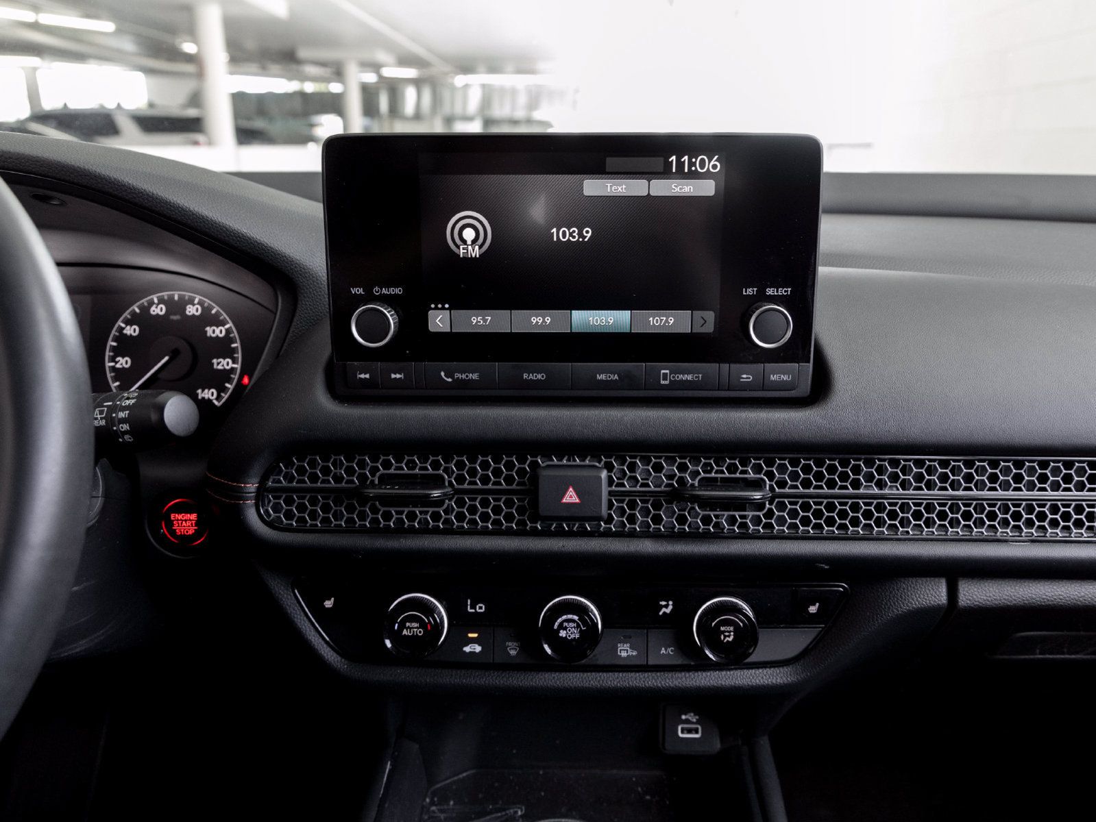Used 2025 Honda HR-V Sport image 16