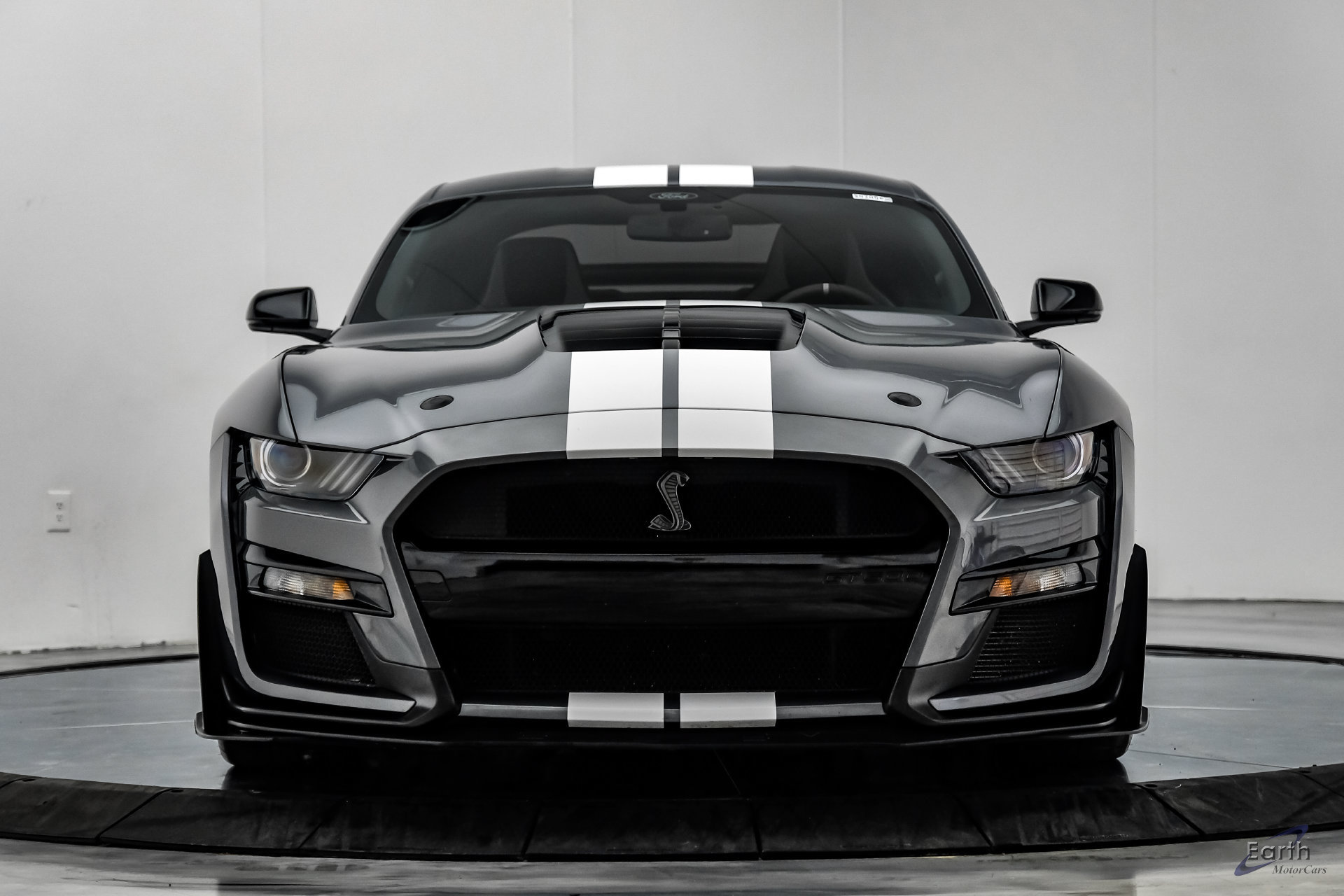 Used 2021 Ford Mustang Shelby GT500 w/ Carbon Fiber Track Pack RWD image 34