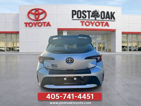 Used 2026 Toyota Corolla SE FWD image 3