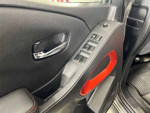 Used 2023 Nissan Frontier PRO-4X w/ Pro-4X Premium Package image 11