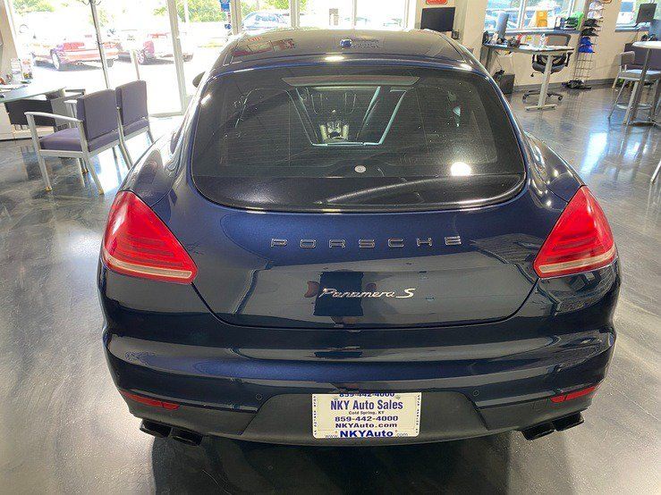 Used 2014 Porsche Panamera S RWD image 5
