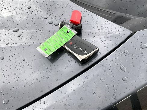 Used 2023 Lexus RZ 450e Premium image 13