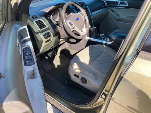 Used 2013 Ford Explorer XLT image 7