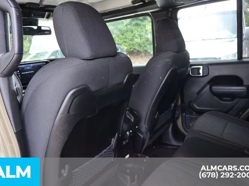 Used 2026 Jeep Gladiator Mojave AWD/4WD image 16