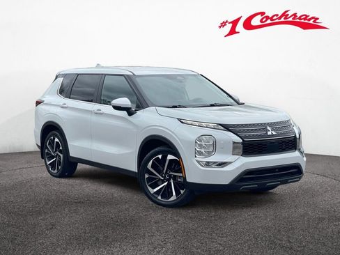 Used 2022 Mitsubishi Outlander ES AWD/4WD image 1