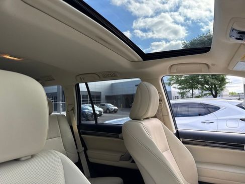 Used 2023 Lexus GX 460 Premium w/ Premium Plus Package AWD/4WD image 10