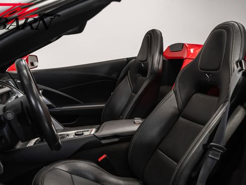 Used 2019 Chevrolet Corvette Stingray Convertible Z51 2LT image 34
