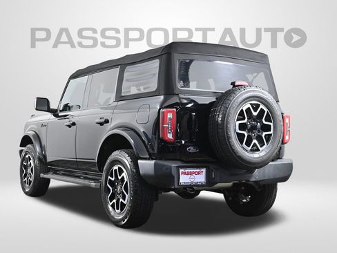 Used 2022 Ford Bronco Outer Banks image 7