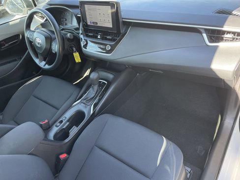 Used 2025 Toyota Corolla LE FWD image 10