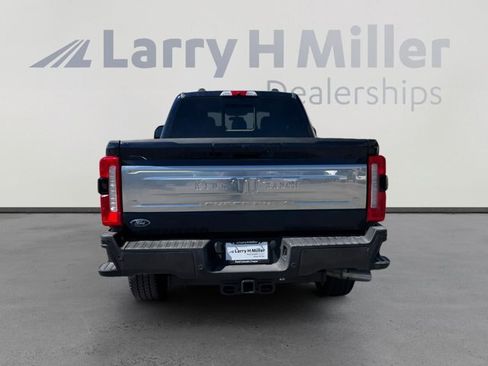 Certified 2024 Ford F350 King Ranch w/ FX4 Off-Road Package AWD/4WD image 4