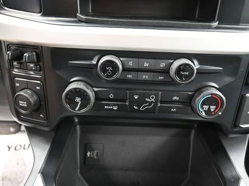 Used 2023 Ford F350 XLT image 16