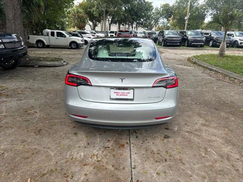 Used 2018 Tesla Model 3 Long Range image 8