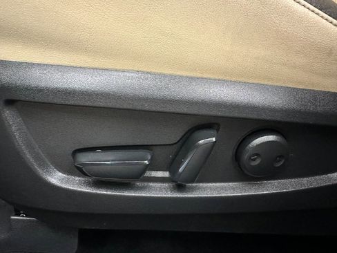 Used 2019 INFINITI QX50 Essential w/ Proactive Package image 23