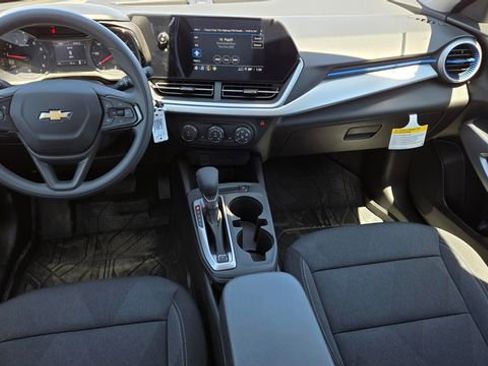 New 2026 Chevrolet Trax LS w/ LS Convenience Package image 11