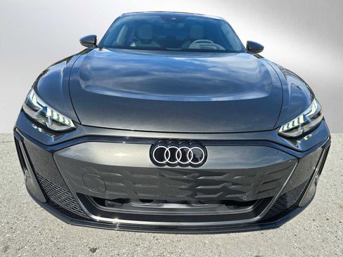 New 2025 Audi S e-tron GT Prestige image 2