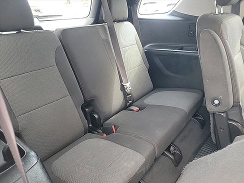 Used 2018 Chevrolet Traverse LT image 30