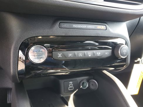 New 2025 Ford Escape Platinum w/ Premium Technology Package image 51