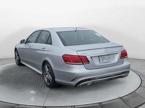 Used 2014 Mercedes-Benz E 350 4MATIC Sedan image 3