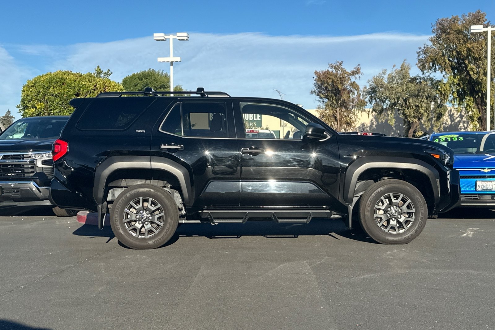Used 2025 Toyota 4Runner SR5 AWD/4WD image 4