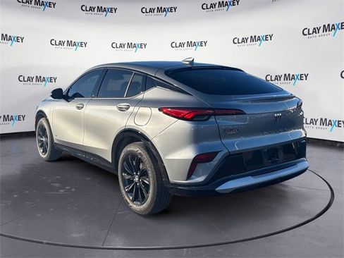 Used 2025 Buick Envista Sport Touring w/ Convenience I Package image 3