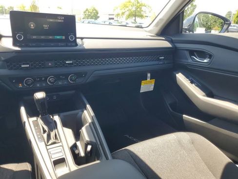 New 2025 Honda Accord SE image 10