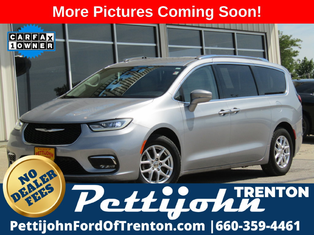 Used 2021 Chrysler Pacifica Touring-L FWD image 12