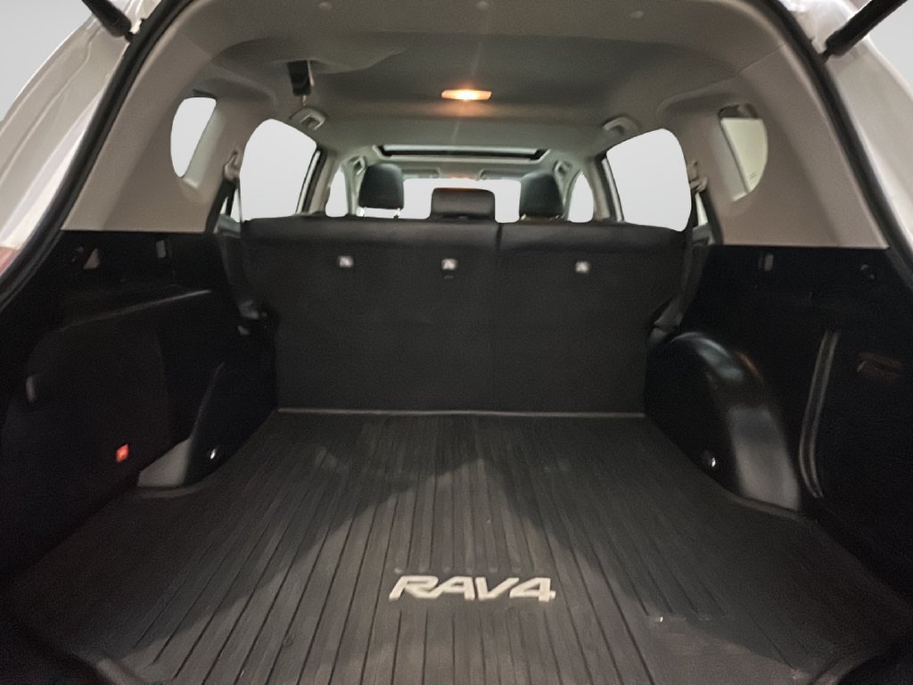 Used 2015 Toyota RAV4 Limited w/ Technology Package AWD/4WD image 25