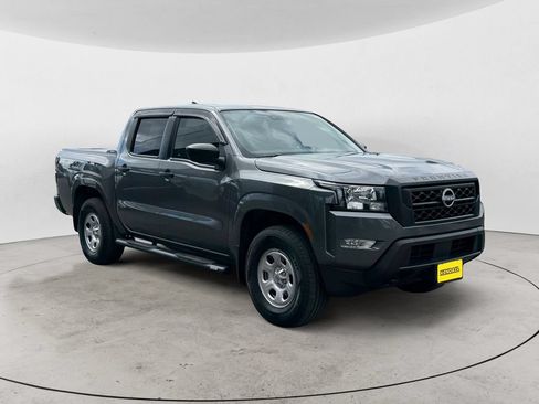 Used 2024 Nissan Frontier S w/ Technology Package AWD/4WD image 3