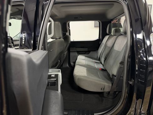 Used 2023 Ford F350 4x4 Crew Cab XLT DRW w/ 360-Degree Camera Package image 15