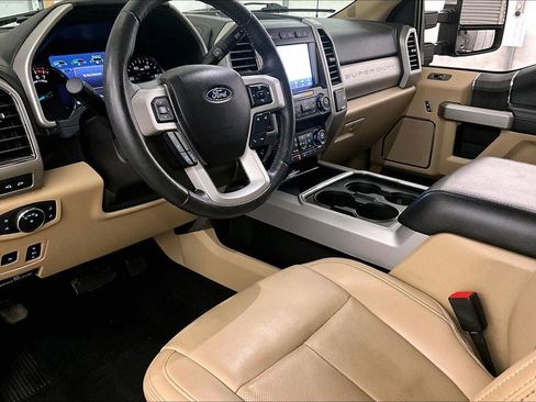 Used 2021 Ford F250 Lariat w/ Lariat Ultimate Package image 12