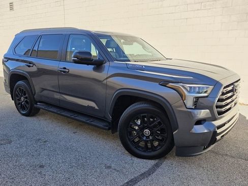 Used 2024 Toyota Sequoia Limited image 7