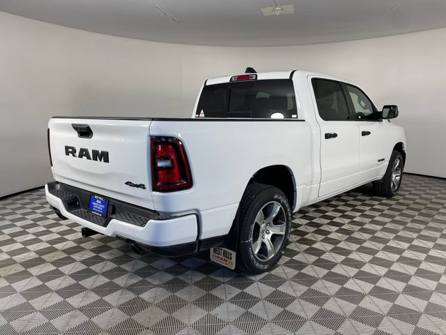 New 2026 RAM 1500 Express AWD/4WD image 19