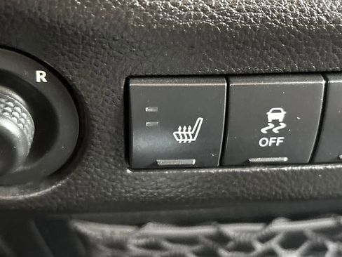 Used 2014 Jeep Wrangler Sahara image 16