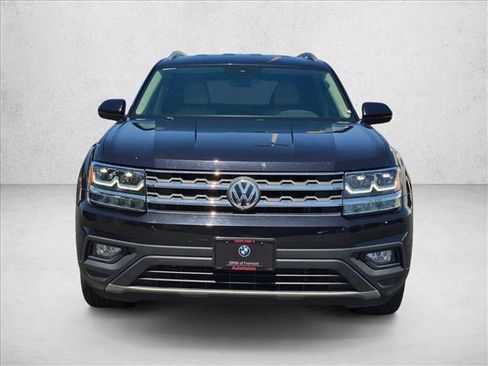 Used 2018 Volkswagen Atlas SE FWD image 2