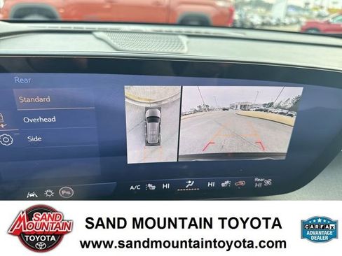 Used 2025 Buick Enclave Preferred image 23