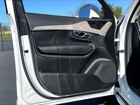 Used 2024 Volvo XC90 T8 Ultimate w/ Protection Package Premier image 26