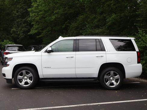 Used 2018 Chevrolet Tahoe LT w/ Luxury Package AWD/4WD image 4