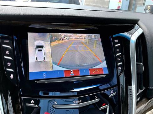 Used 2018 Cadillac Escalade Luxury image 28