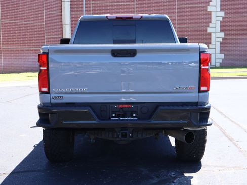 Used 2025 Chevrolet Silverado 2500 ZR2 AWD/4WD image 32